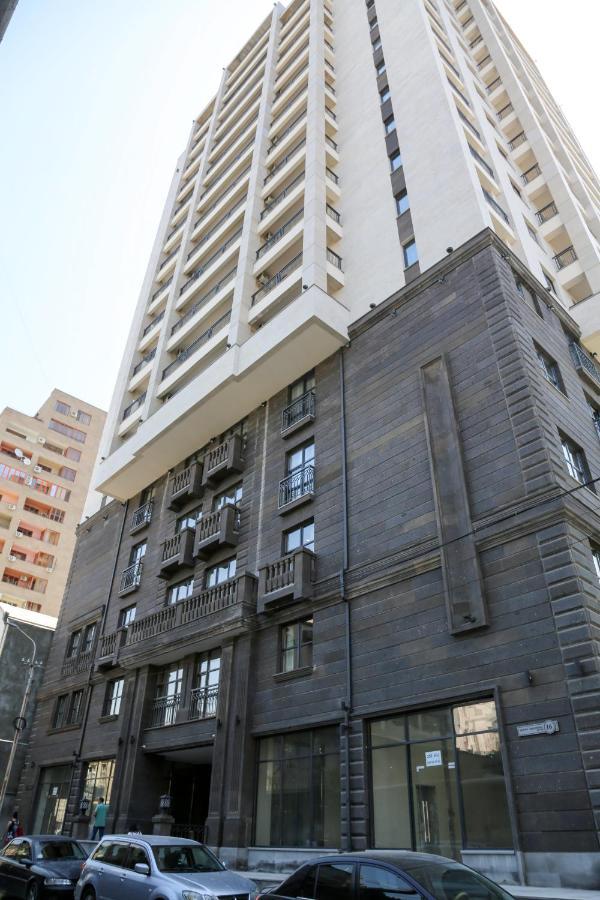 Nile Apartment By Downtown Inn เยเรวาน ภายนอก รูปภาพ